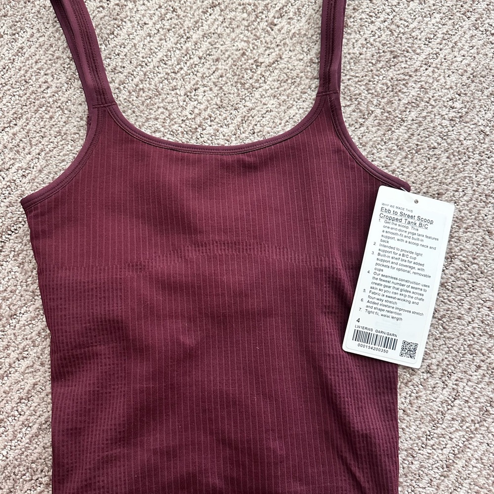 Ebb to Street Scoop cropped tank size 4